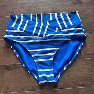 DSG high rise swim bottom. Size medium.
